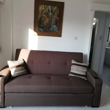 Cozy Flat Larnaca Centre Apartament *