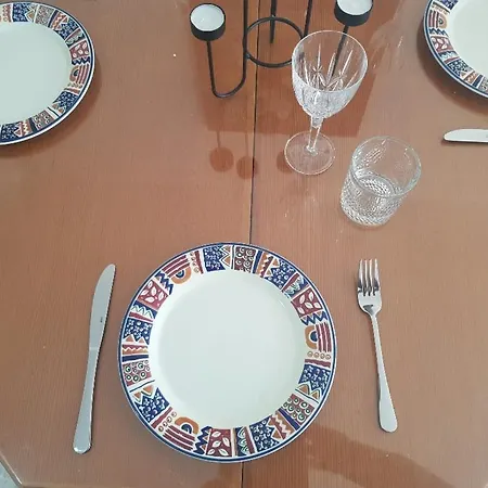 Apartament Cozy Flat Larnaca Centre *