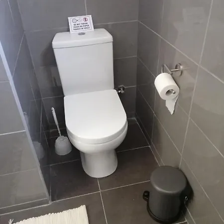 Cozy Flat Larnaca Centre Apartament *